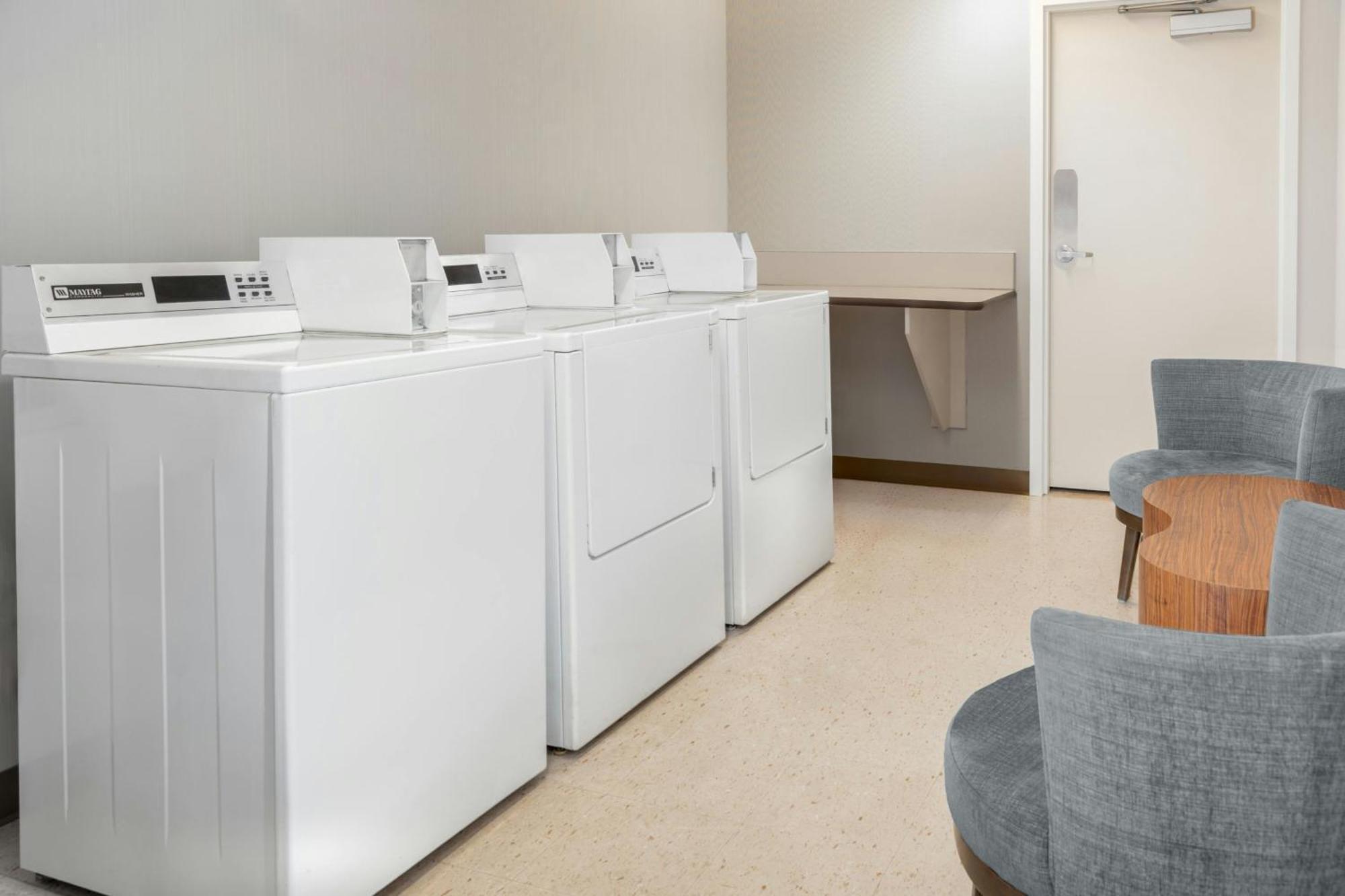 Springhill Suites Detroit Auburn Hills Kültér fotó